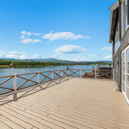 Magical And Modern - Meistervik Luxury *