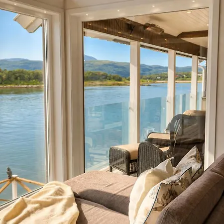 Magical And Modern - Meistervik Luxury