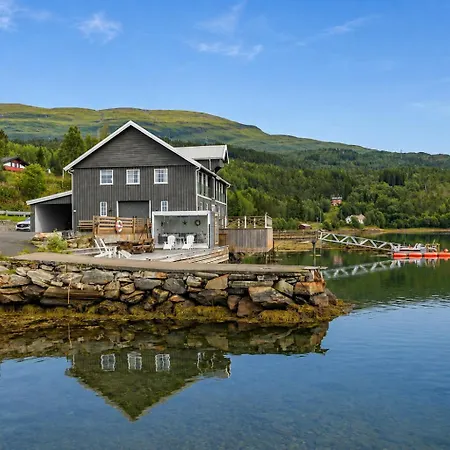 Magical And Modern - Meistervik Luxury *