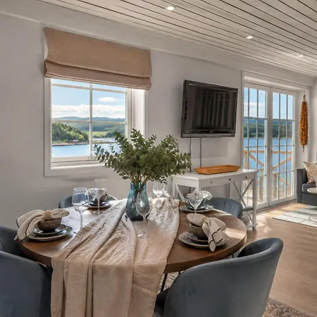Magical And Modern - Meistervik Luxury *